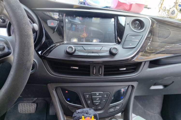 Used Buick Envision 2018 20T Two-Wheel-Drive Leading Model
