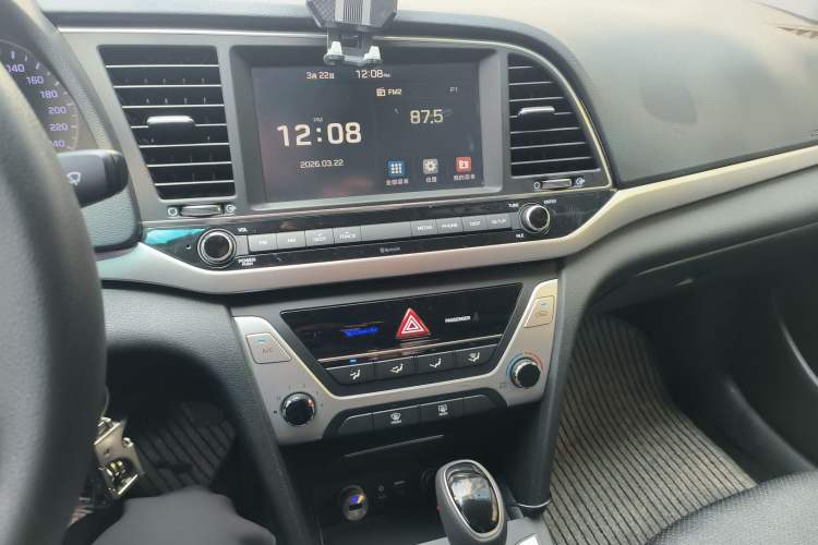 Used Hyundai Elantra (6th Generation / Lingdong) 2016 1.6L Automatic ZhiXuan – Elite Version
