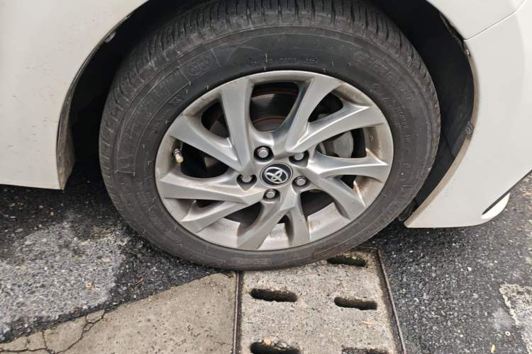 Used Toyota Corolla 2017 Revised Version 1.2T S-CVT GL-i Leather Edition Right Front Wheel Hub