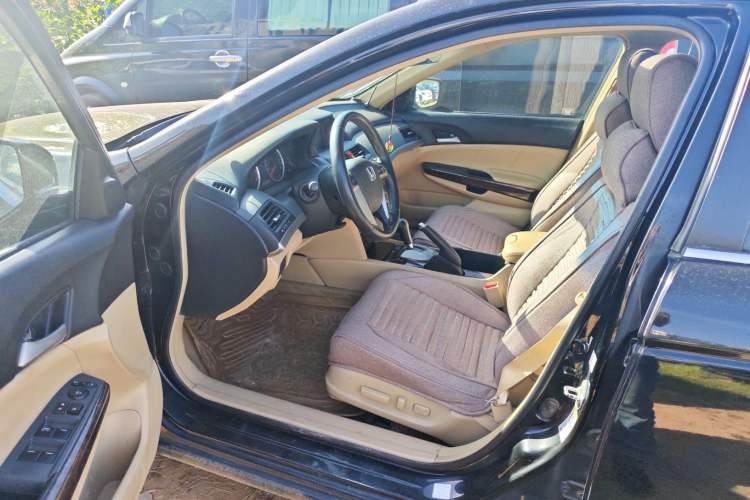 Used Honda Accord 2010 2.0L EX
