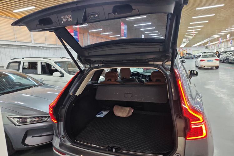 Used Volvo XC60 2021 T5 4x4 Smart Luxury Edition
