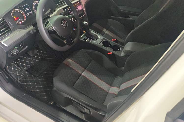 Used Volkswagen Lamando 2021 230TSI DSG Fashion Edition