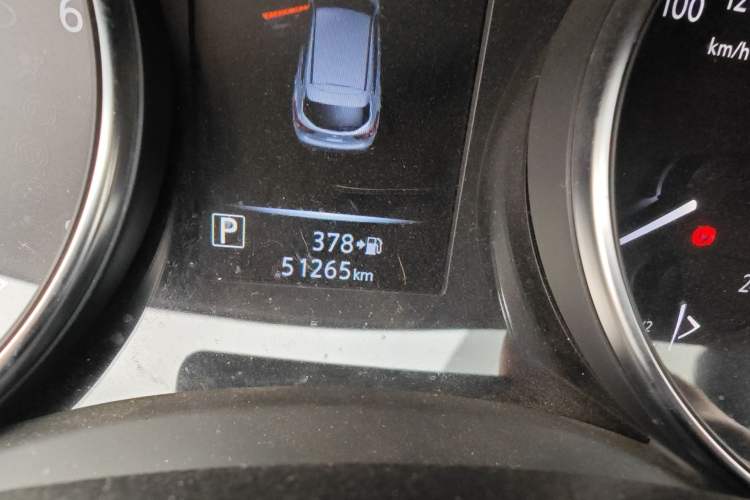Used Nissan Qashqai 2019 2.0L CVT Smart Enjoyment Version Odometer Close Up