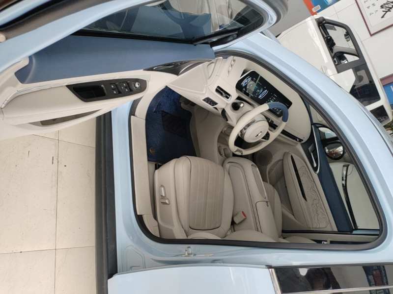 Used ORA Good Cat 2024 401 km Range Luxury Version 135 kW — 15