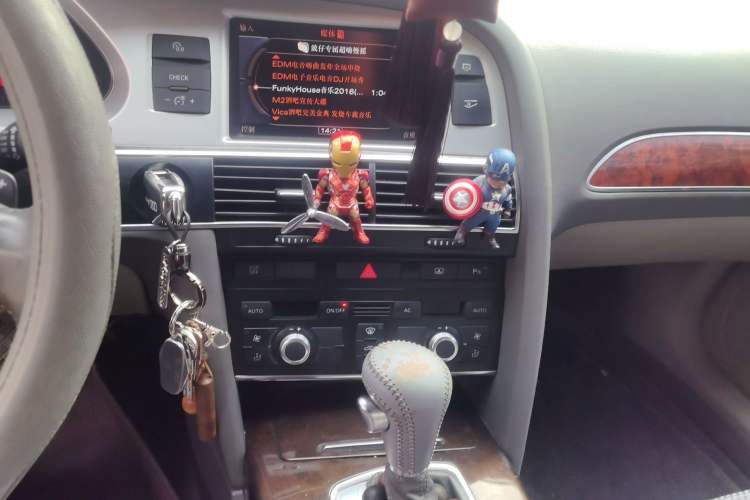 Used Audi A6L 2011 2.0 TFSI automatic Comfort trim
