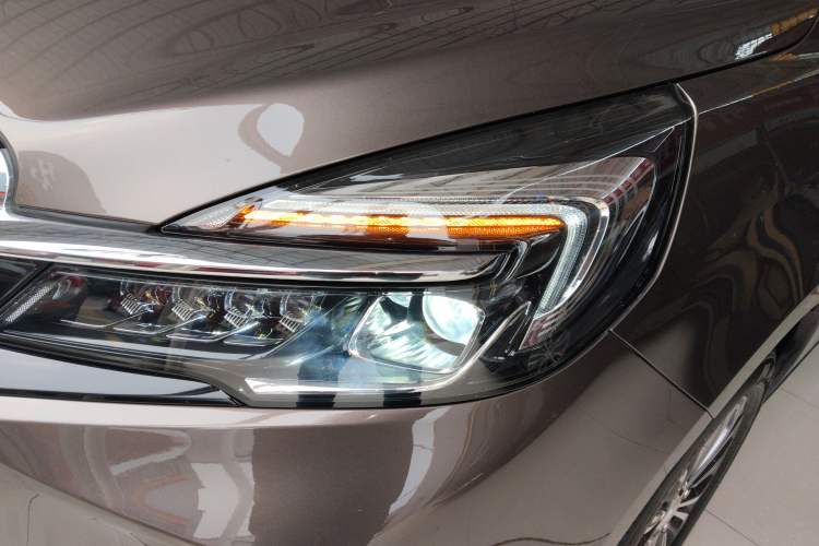 Used Buick GL8 2023 Land Executive Class 652T Luxury Model