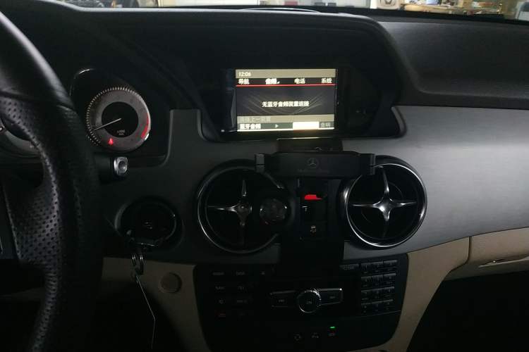 Used Mercedes-Benz GLK-Class 2014 GLK 260 4MATIC Dynamic Model
