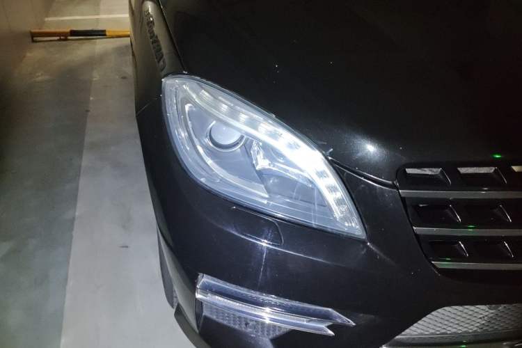Used Mercedes-Benz M-Class 2012 ML 350 Sport Edition Right Front Headlight