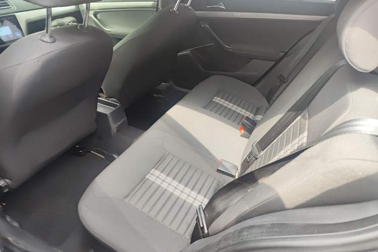 Used Volkswagen Lavida 2019 Lavida Start 1.5L Manual Fashion Edition China VI Standard
