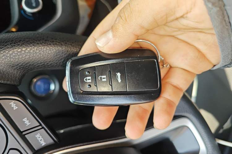 Used Toyota Levin 2022 Dual-Motor 1.8H E-CVT Leading Edition Vehicle Key