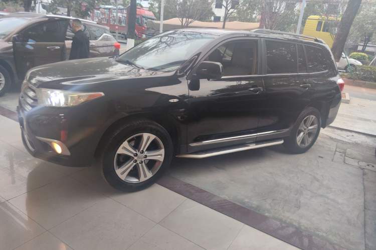 Used Toyota Highlander 2012 2.7L Two-Wheel Drive 5-Seater Sport Edition
