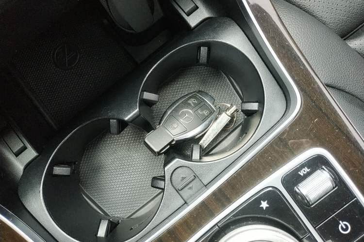 Used Mercedes-Benz GLC 2019 GLC 260 L 4MATIC Dynamic Model Interior 1