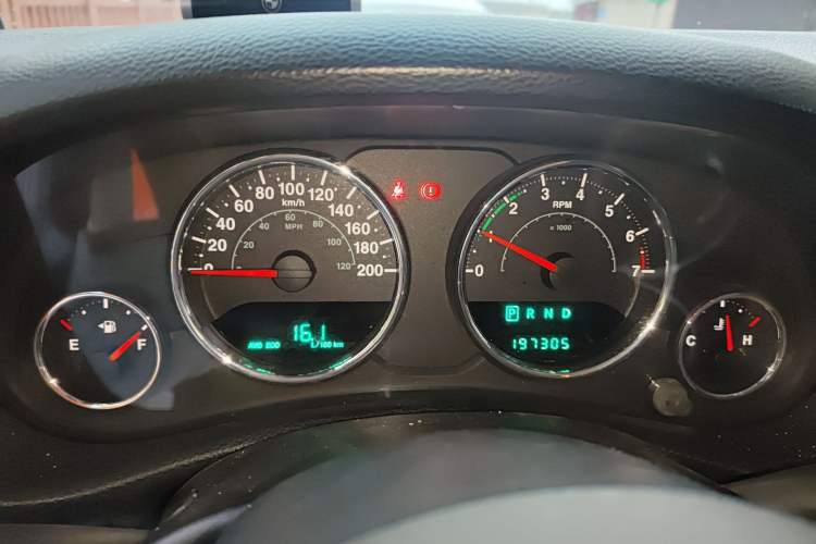 Used Jeep Wrangler 2012 3.6L Sahara Four-Door Edition
