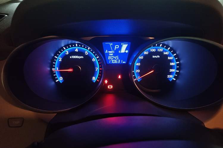 Used Hyundai ix35 2013 2.0L Automatic Two-Wheel Drive Smart GLS China IV Standard