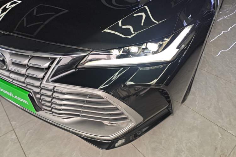 Used Toyota Avalon 2024 Dual-Motor 2.0L Premium Edition
