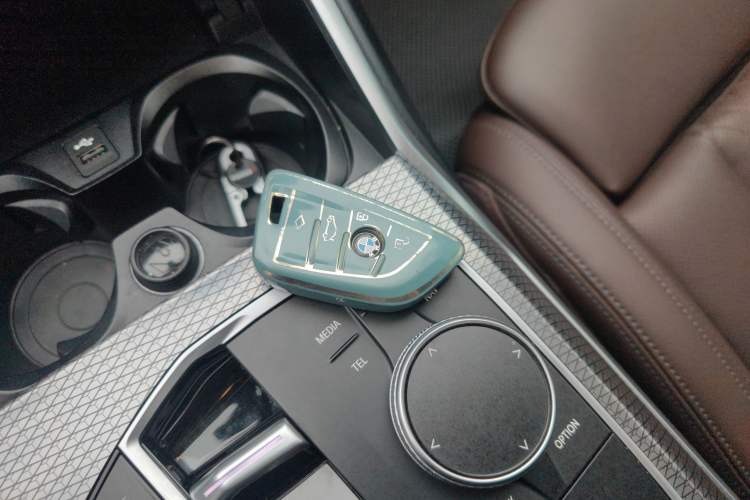 Used BMW i3 2023 eDrive 40 L Midnight Sports Package