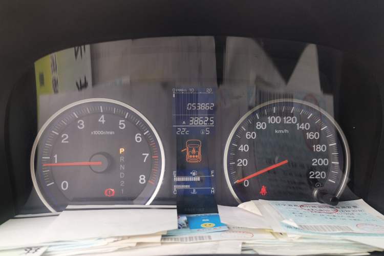 Used Honda CR-V 2010 2.4L Automatic Four-Wheel Drive Prestige Edition Odometer Close Up