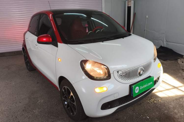 Used smart forfour 2016 1.0L 52 kW Passion Edition
