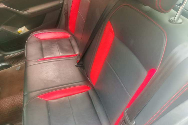 Used Volkswagen Lavida 2017 1.6L Manual Fashion Edition
