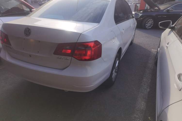 Used Volkswagen Jetta 2015 Value Edition 1.6L Automatic Comfort Version
