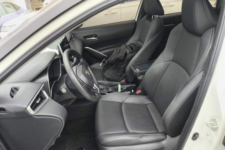 Used Toyota FRONTLANDER 2022 2.0L CVT Luxury PLUS Edition
