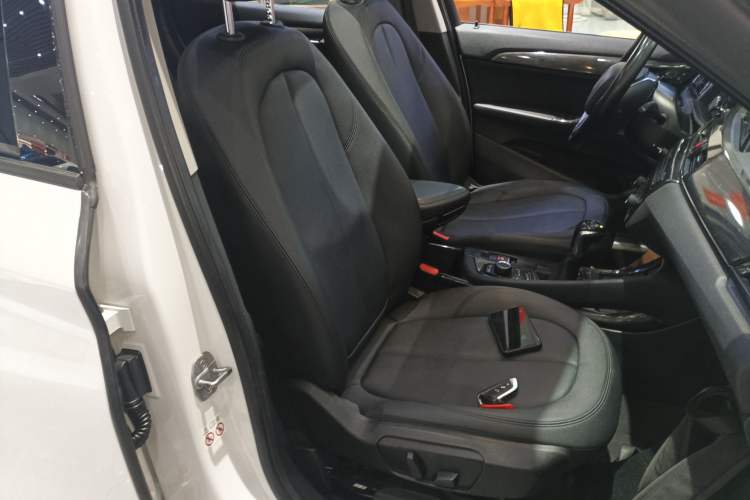 Used BMW X1 2018 sDrive18Li Fashion Model Right Front Seat