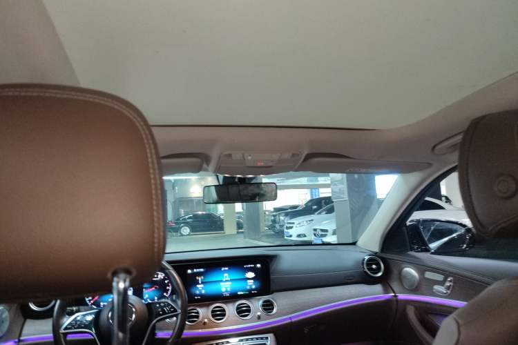 Used Mercedes-Benz E-Class 2022 Second Facelift E 300 L Fashion Edition Headliner