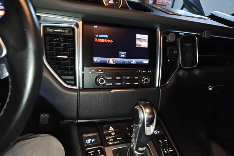 Used Porsche Macan 2017 Macan S 3.0T Audio And AC Panel