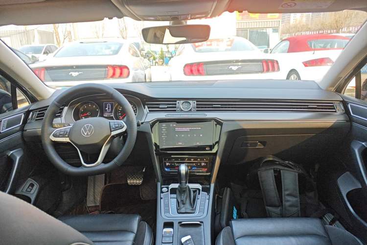 Used Volkswagen Magotan 2020 330TSI DSG Leading Model
