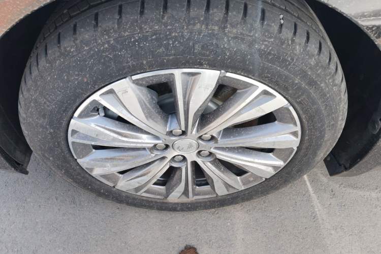 Used Hongqi E-QM5 2022 431 km Charge & Enjoy Edition