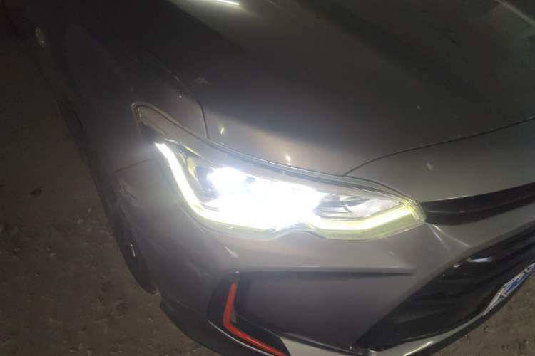 Used Chevrolet Orlando 2018 Redline 530T Automatic Enjoyment Edition (5+2 Model) – China V Standard Right Front Headlight