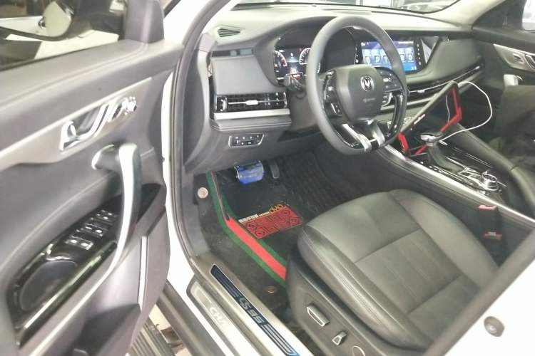 Used CHANGAN CS95 2019 2.0T Two-Wheel-Drive Luxury Version