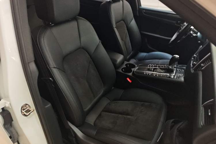 Used Porsche Macan 2017 Macan 2.0T
