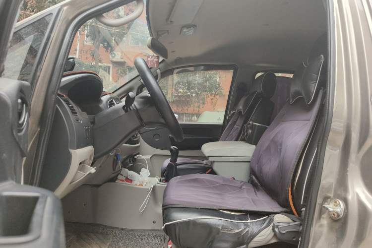 Used FORTHING Lingzhi 2015 V3 1.5L 7-seat Standard Model