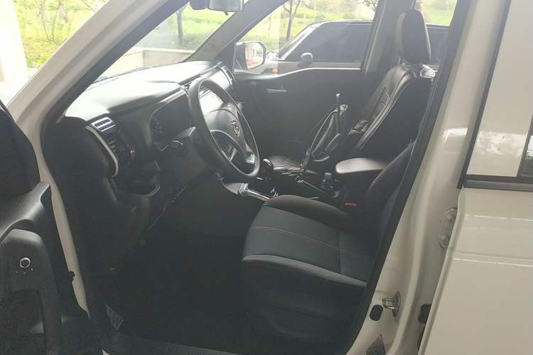 Used CHANGAN OSHAN X70A 2018 1.5L Manual Comfort Model