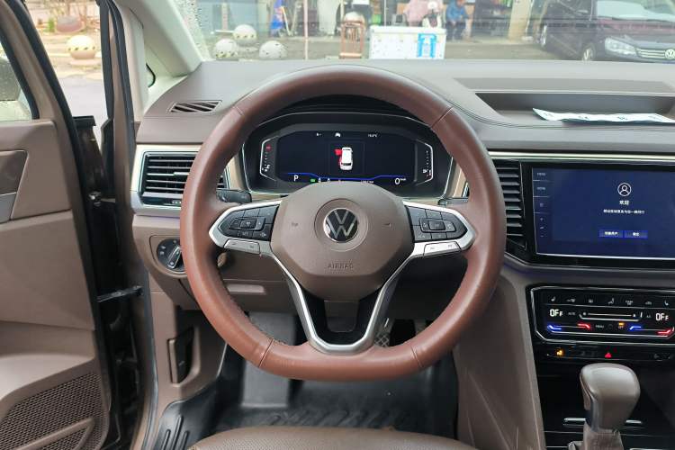 Used Volkswagen Viloran 2020 380TSI Prestige Edition Steering Wheel