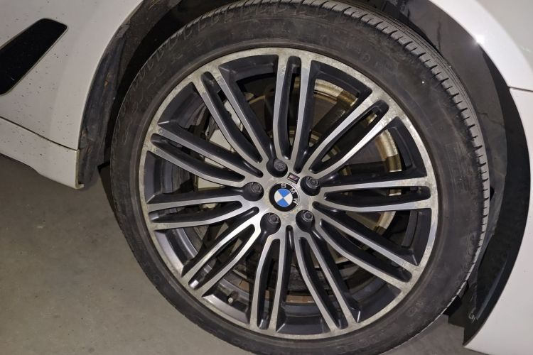 Used BMW 5 Series 2018 530Li Leading Model M Sport Package