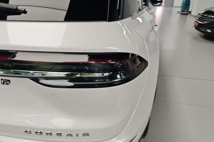 Used Lincoln Corsair 2023 2.0T Two-Wheel Drive Luxury Edition Exterior 3