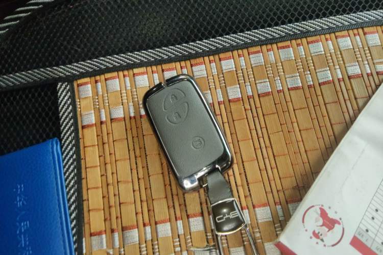 Used BYD S6 2014 1.5TI Manual Luxury 5-Seater
