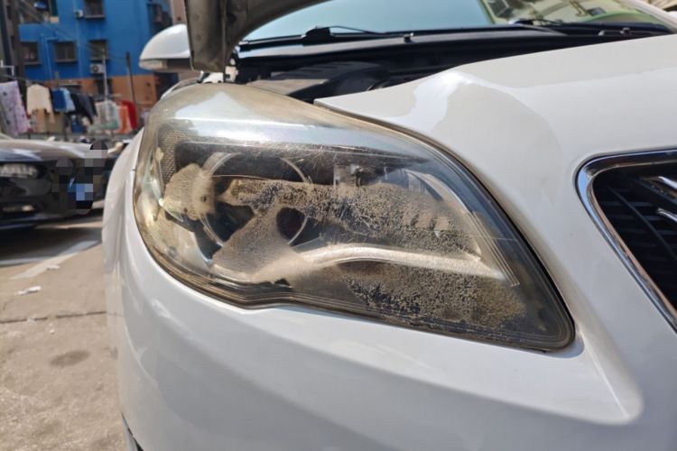 Used Buick Regal 2015 2.0L Leading Fashion Edition