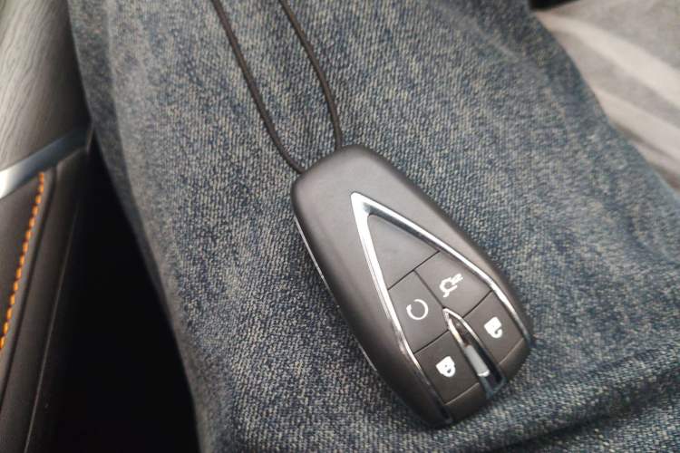 Used CHANGAN CS75 PLUS 2025 Model, 4th Generation 1.5T New Blue Whale Smart Excellence Version