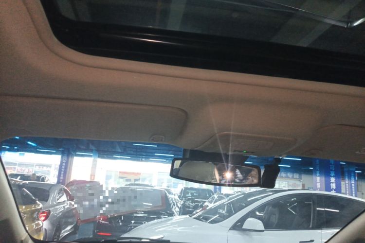 Used Buick GL8 2023 Facelifted Land Cruiser Executive Luxury Version
