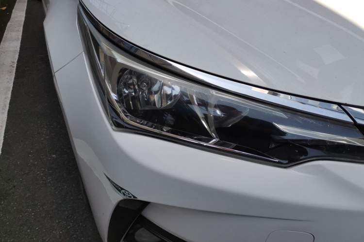 Used Toyota Corolla 2017 Revised Version 1.2T S-CVT GL-i Right Front Headlight