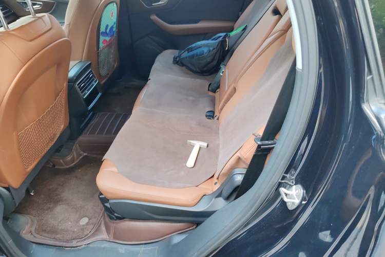 Used Audi Q7 2021 55 TFSI quattro S line Sport model
