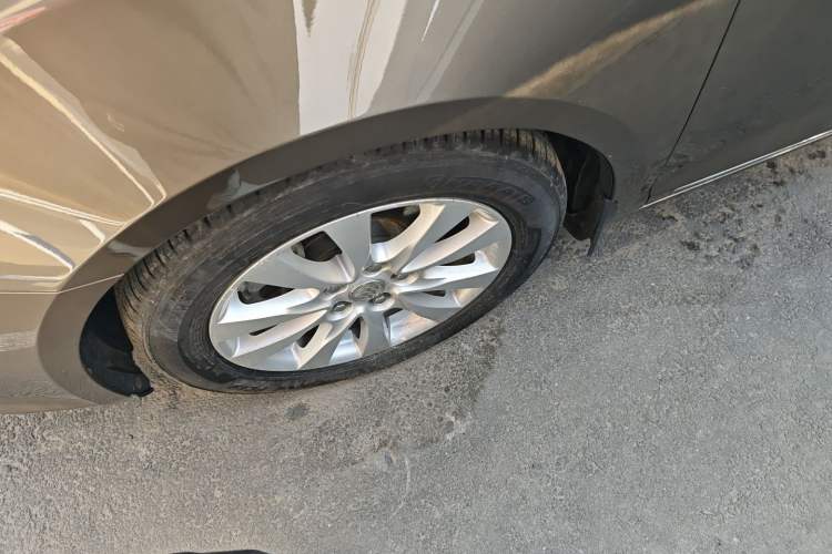 Used Buick LaCrosse 2013 2.4L SIDI Leading Comfort Version