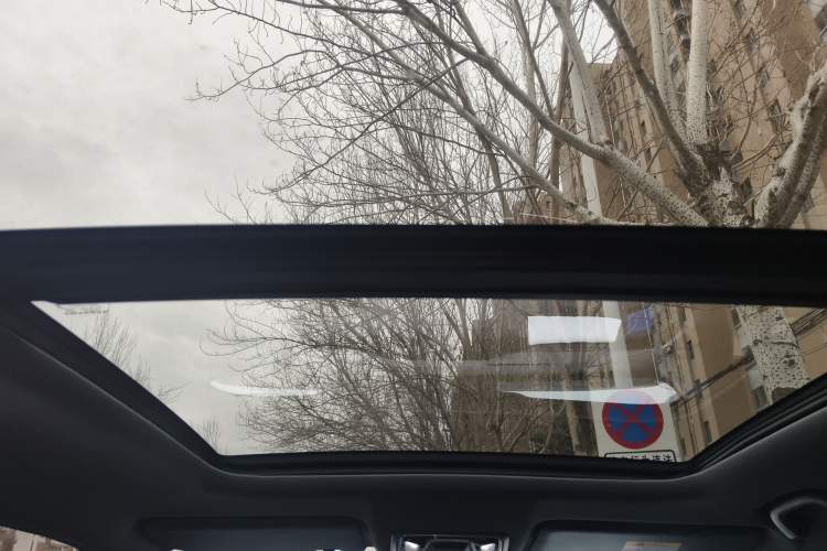 Used CHANGAN OSHAN Z6 2023 Blue Whale 2.0T Automatic Zhiyuan Model
