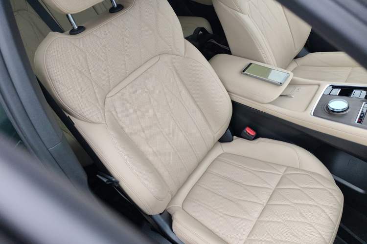 Used Geely Auto Monjaro L 2025 Dongfang Yao 2.0TD Automatic All-Wheel-Drive Wangyue Edition Right Front Seat