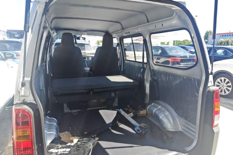 Used Wuling Zhiguang 2023 1.5L Practical Version 5/7 Seats