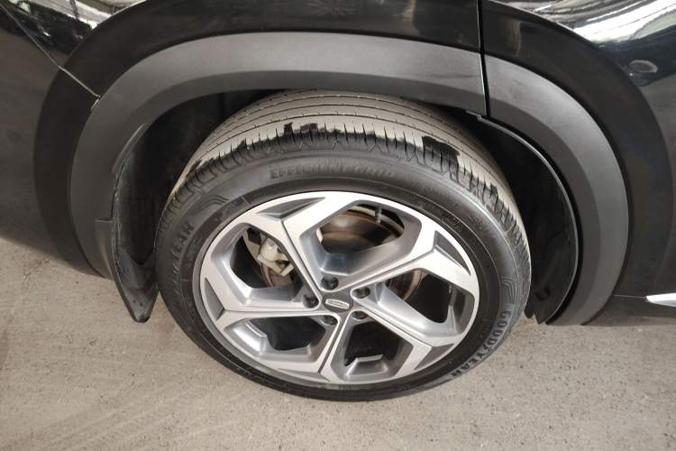 Used Geely Auto Monjaro L 2021 2.0TD DCT EVO Two-Wheel Drive Prestige Version Right Rear Wheel Hub