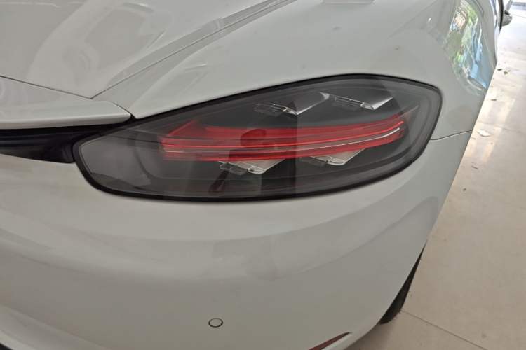 Used Porsche 718 2018 Boxster 2.0T

